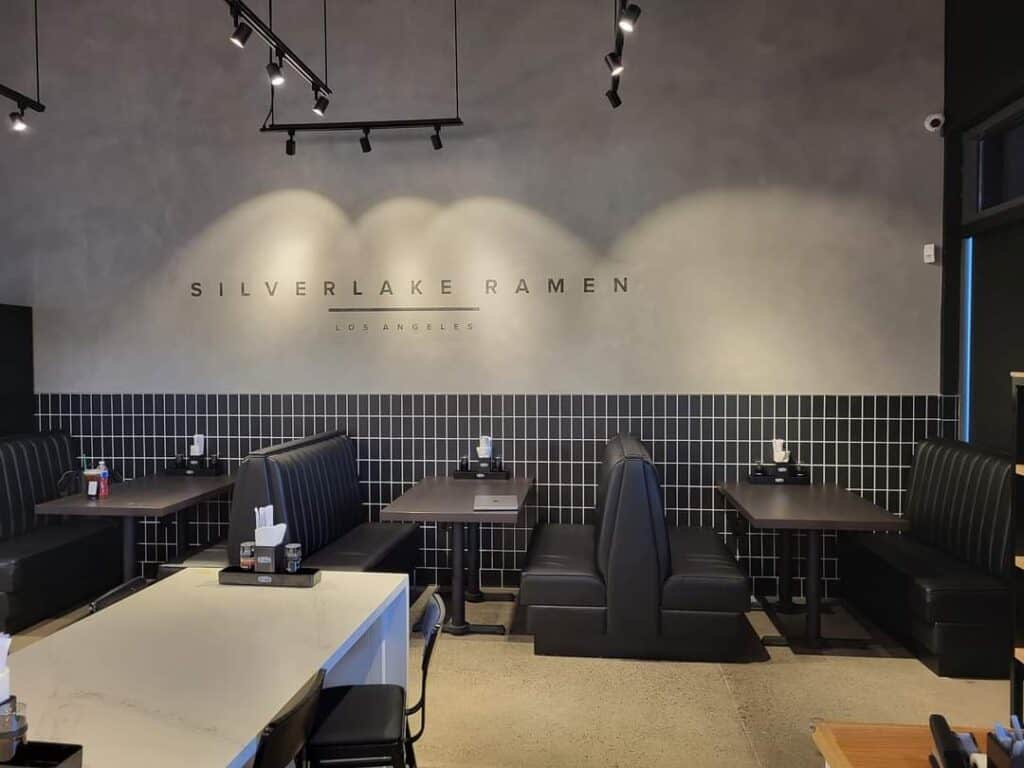 silverlake-ramen-inside